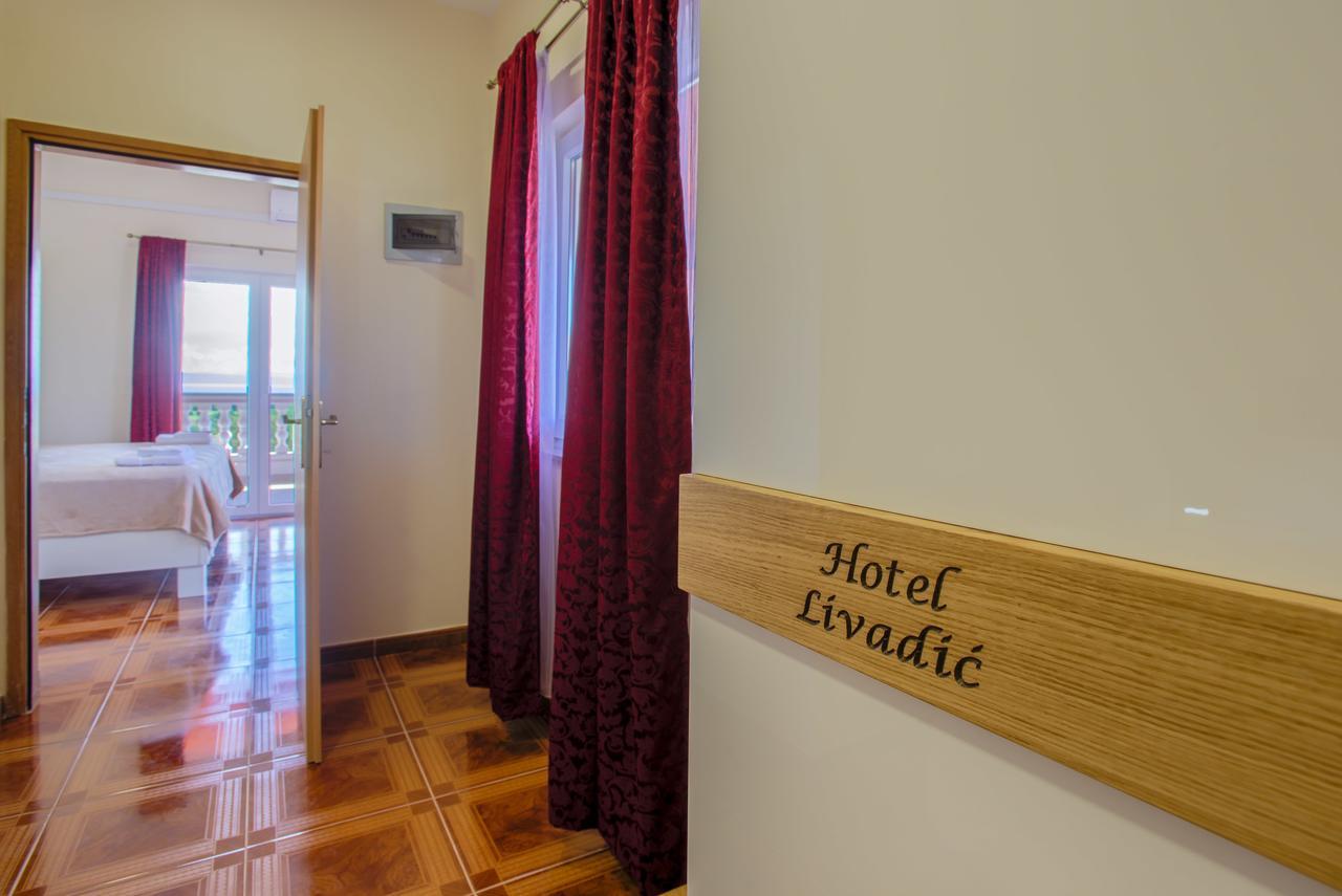 Hotel Livadic & Restaurant Liznjan Bagian luar foto