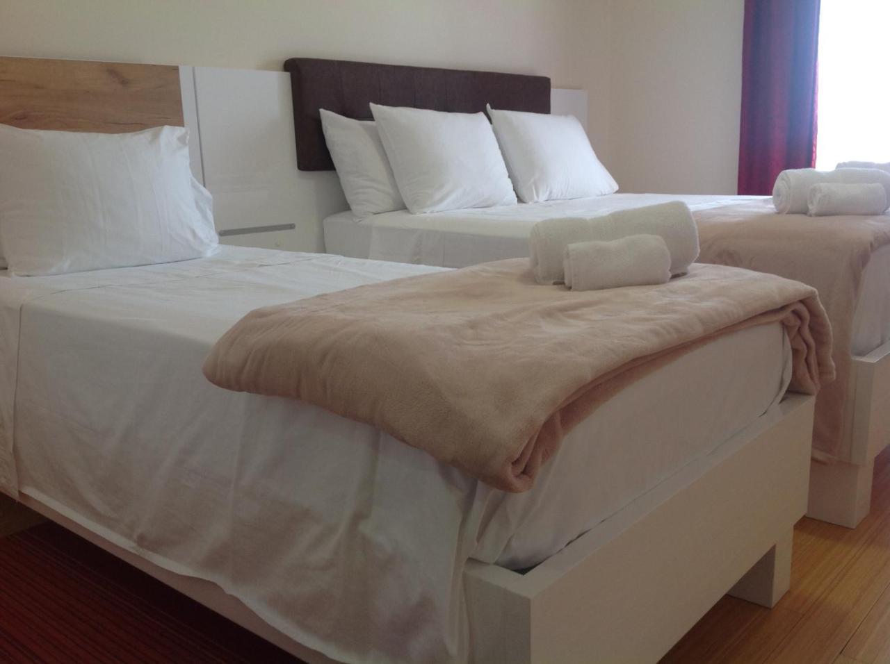 Hotel Livadic & Restaurant Liznjan Bagian luar foto